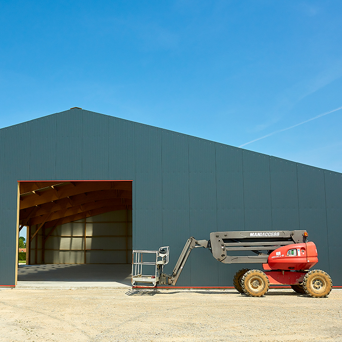 Chabrun-batiment-industriel-extérieur